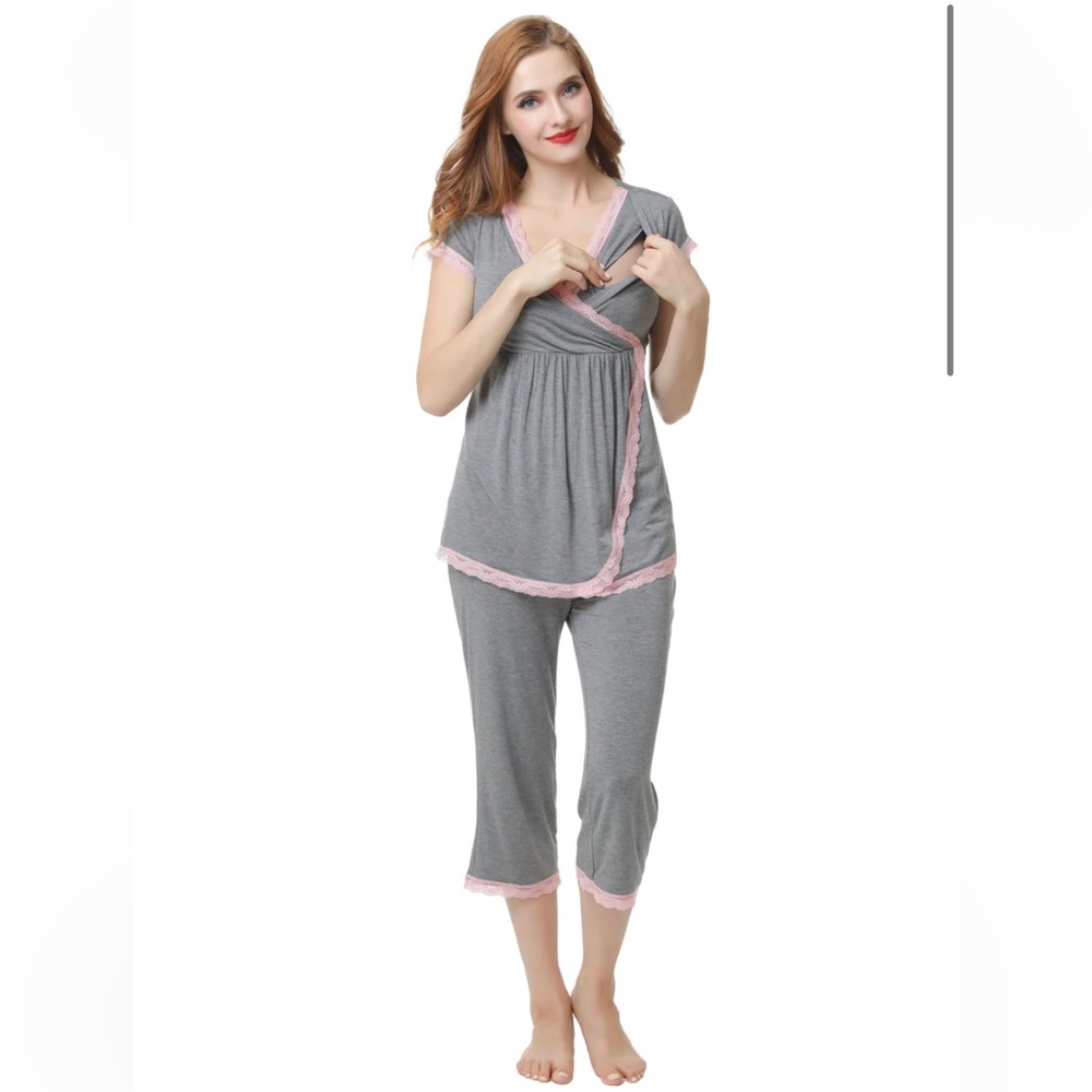 Kimi and Kai Gray Maternity Pajama Set with Pink Accents NWOT - Picture 3 of 4